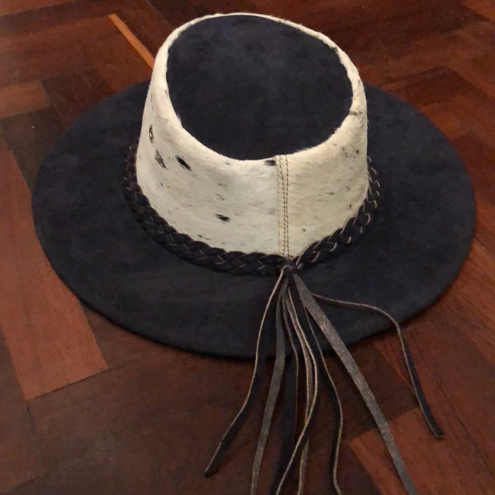 Authentic leather hat - Picture 3 of 3